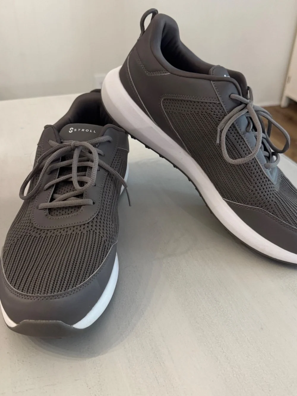 Stroll Golf Men's Gray & White Lightweight Athletic Lace Up Sneakers Sz 13 GUC